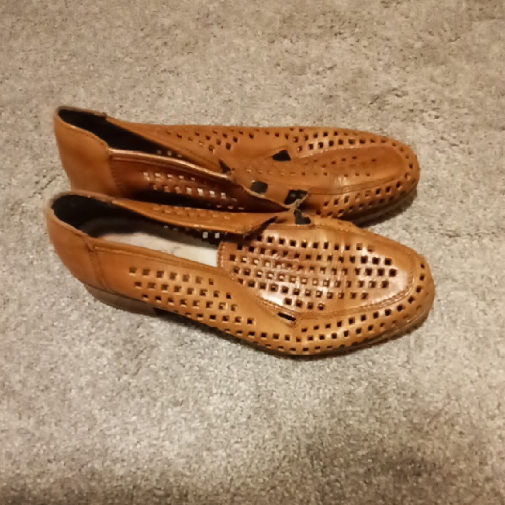 Reiker Brown Leather Perforated Loafers